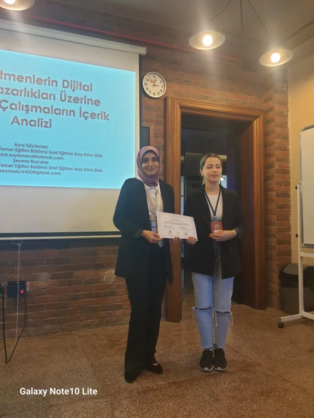 Öğrencilerimiz III. Ulusal Sınıf Öğretmenliği Öğrenci Kongresi'nde Sunumlarını Gerçekleştirdiler